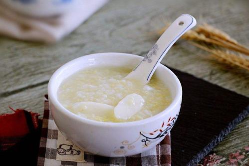 夏季健脾养胃吃什么最好 银川市柯莺可:关于莲子的推荐文章