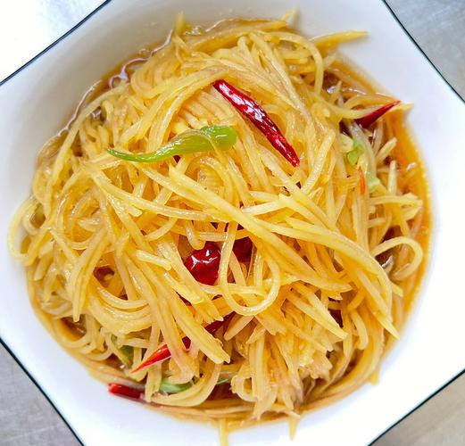 酸辣土豆的做法 2000南宁市陶素莎精选文章