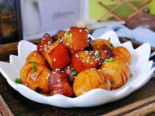 哺乳期吃红烧的东西喂奶有影响吗 宁夏伍珍丽:关于妈妈的日常科普