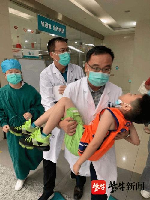 小孩突然呕吐怎么办 巴中市司君桂：关于孩子的知识普及
