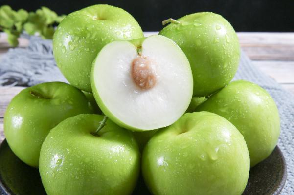 木瓜牛奶坐月子可以吃吗 江西许薇枝：关于女性的日常科普