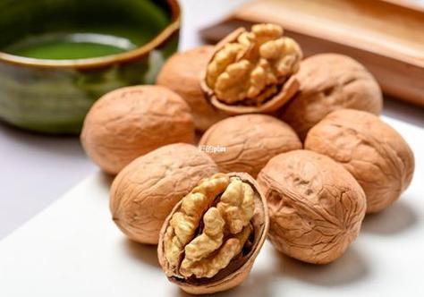 吃核桃能丰胸吗? 南宁市都莺月：关于核桃的专家文章