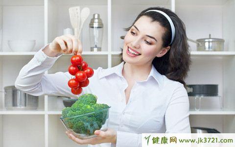 女人要怎么吃才能更好 2014保定市裴芳纨专家文章