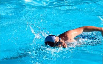 去游泳最注意的是什么 2007鹤壁市唐琬娅知识普及